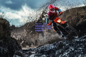 UFC 319，安德拉德重拳回归，戈迪内兹顽强不屈，女子草量级再掀波澜